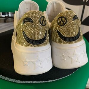 Wishbone Collection Sparkling Smiley Platform Sneakers RARE